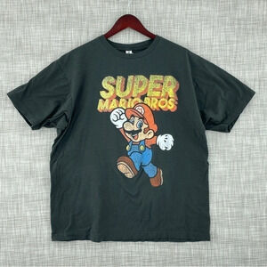 Super Mario Bros Men's Size XL Short sleeve shirt 0217